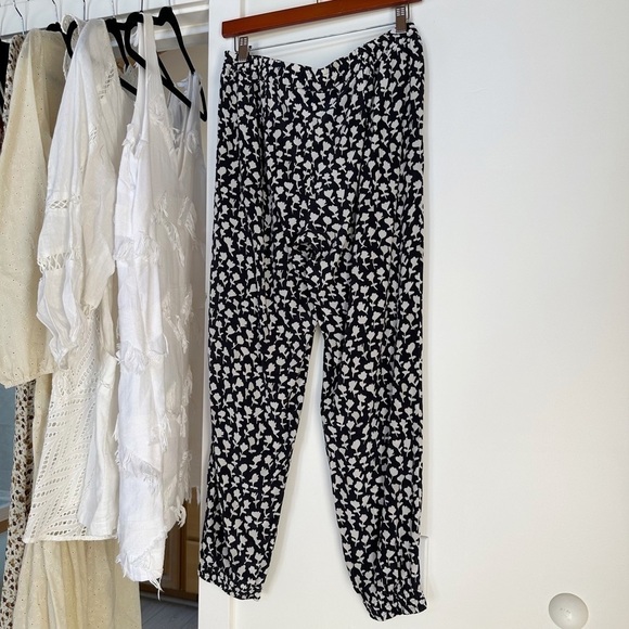 MaxMara 100% Silk Jogger Trousers Size US 8 - Picture 3 of 11